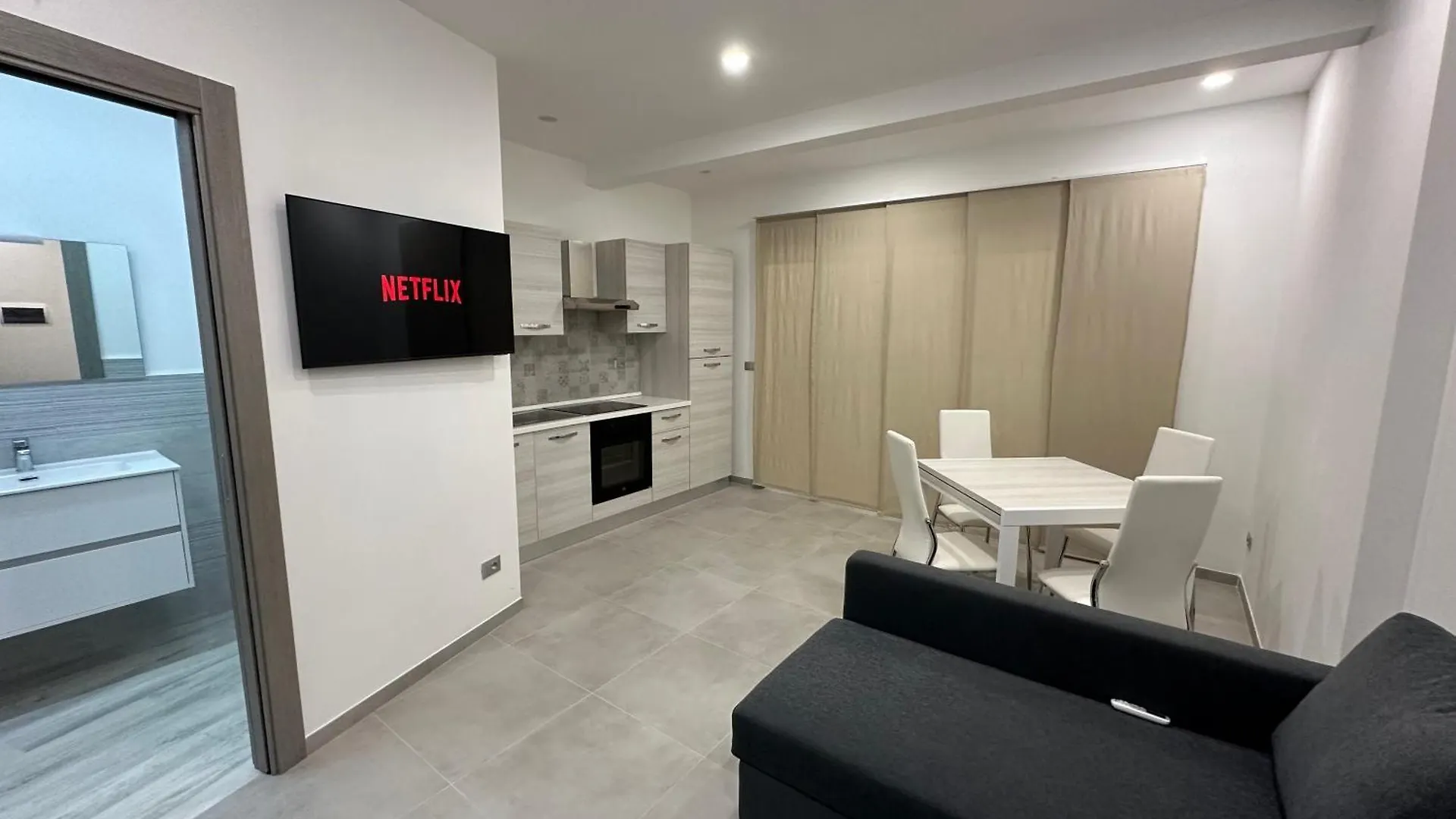 Soluzione Casa Pietra Ligure Sea House Apartment 0*,  Italy
