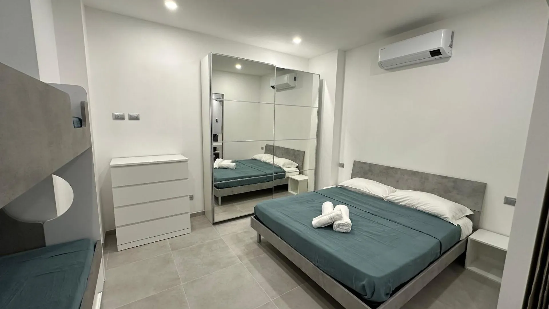 Soluzione Casa Pietra Ligure Sea House Apartment