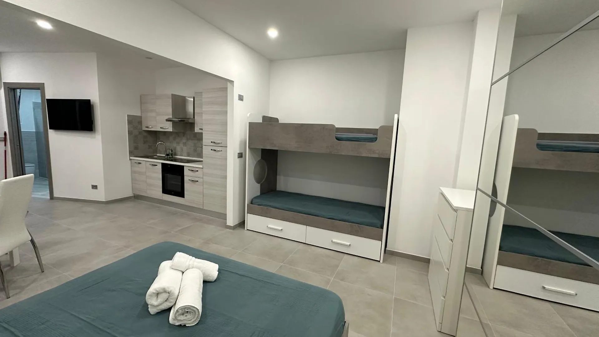 Soluzione Casa Pietra Ligure Sea House Apartment